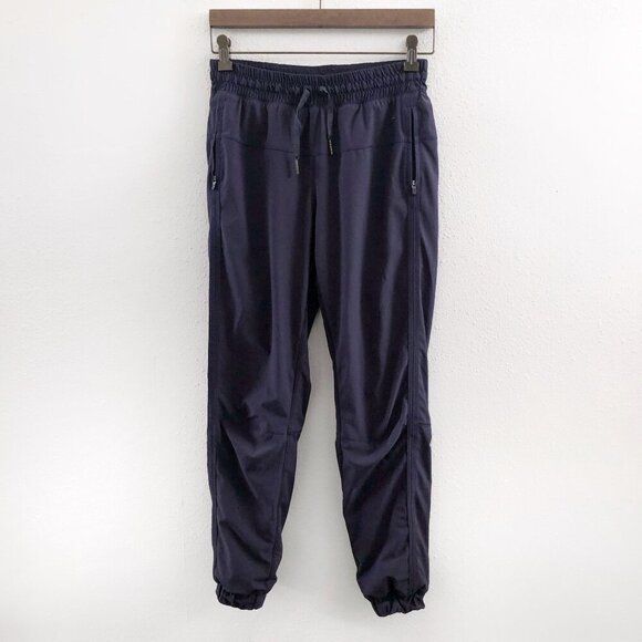 LULULEMON Dance Jogger Size 4 - Picture 1 of 8